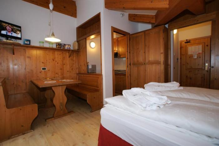 Sporting Clubresidence San Martino Di Castrozza Kamer foto